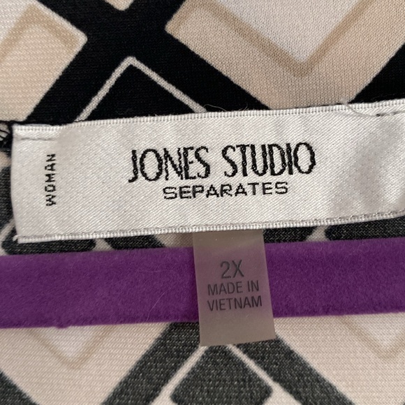 Jones Studio Dress Tank - Picture 3 of 6